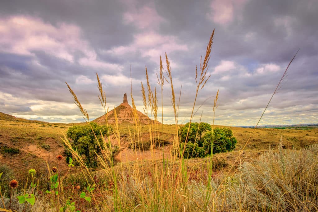 This 325-foot spire is located near Scotts Bluff National Monument in Nebraska. It was a prominent landmark for pioneer travelers on the Oregon, California, and Mormon Trails.