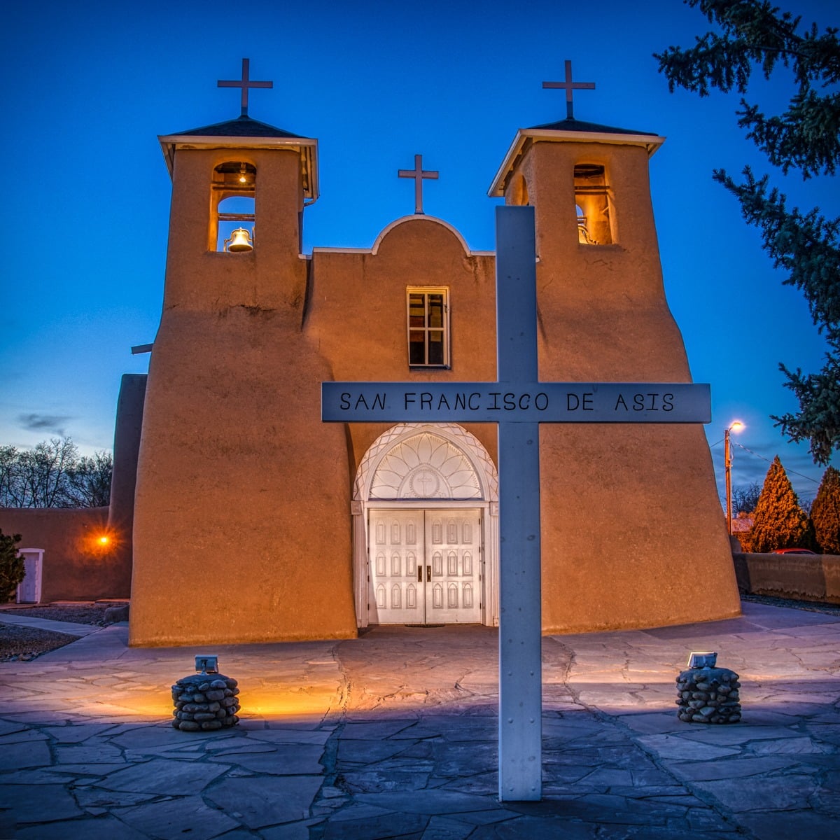 An evening view of theFrancisco de Asis Mission Church in Ranchos de Taos, New Mexico.