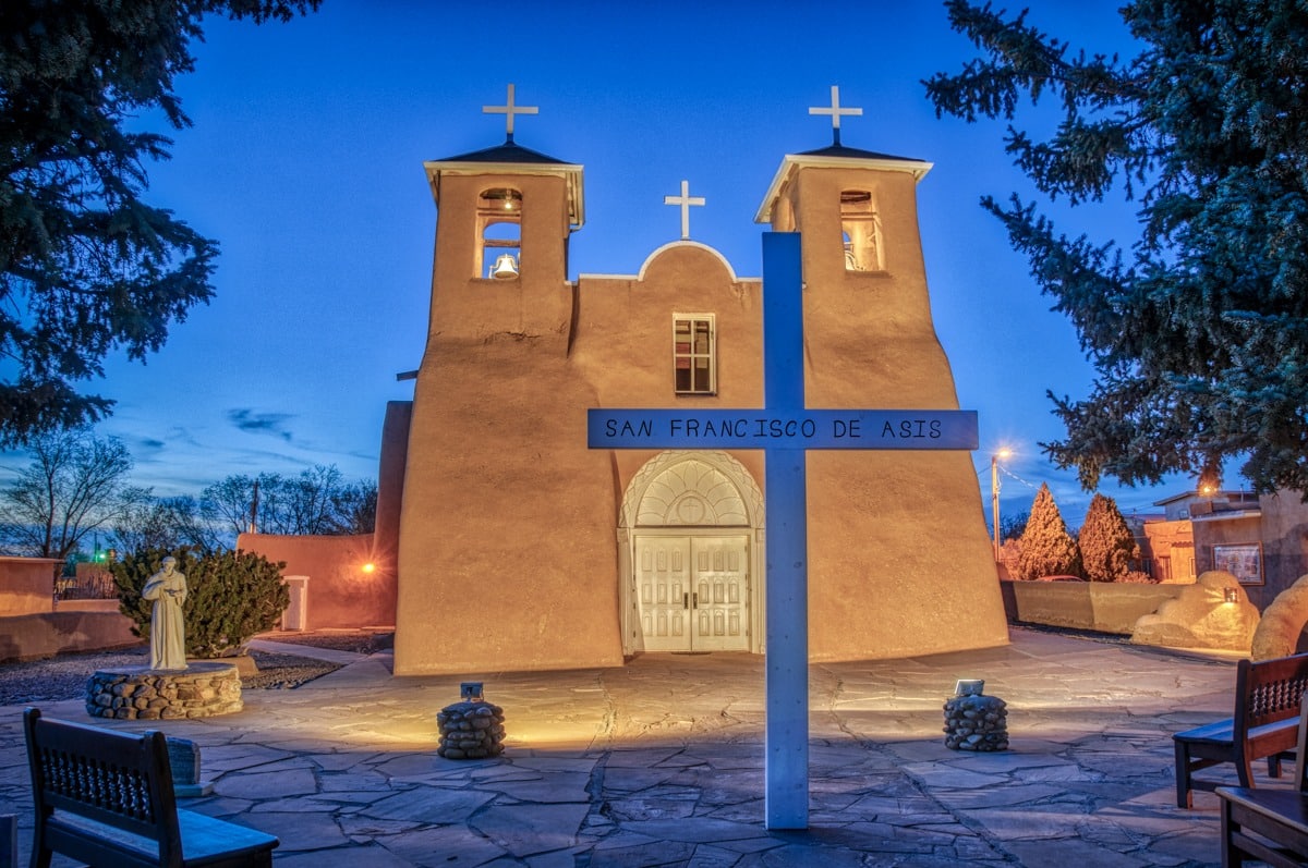An evening view of theFrancisco de Asis Mission Church in Ranchos de Taos, New Mexico.