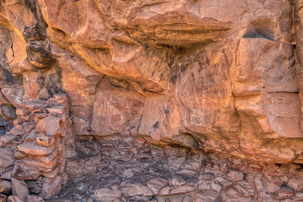 Closeup of ancient Sinaguan pictographs at Honanki Heritage Site, near Sedona, Arizona.
